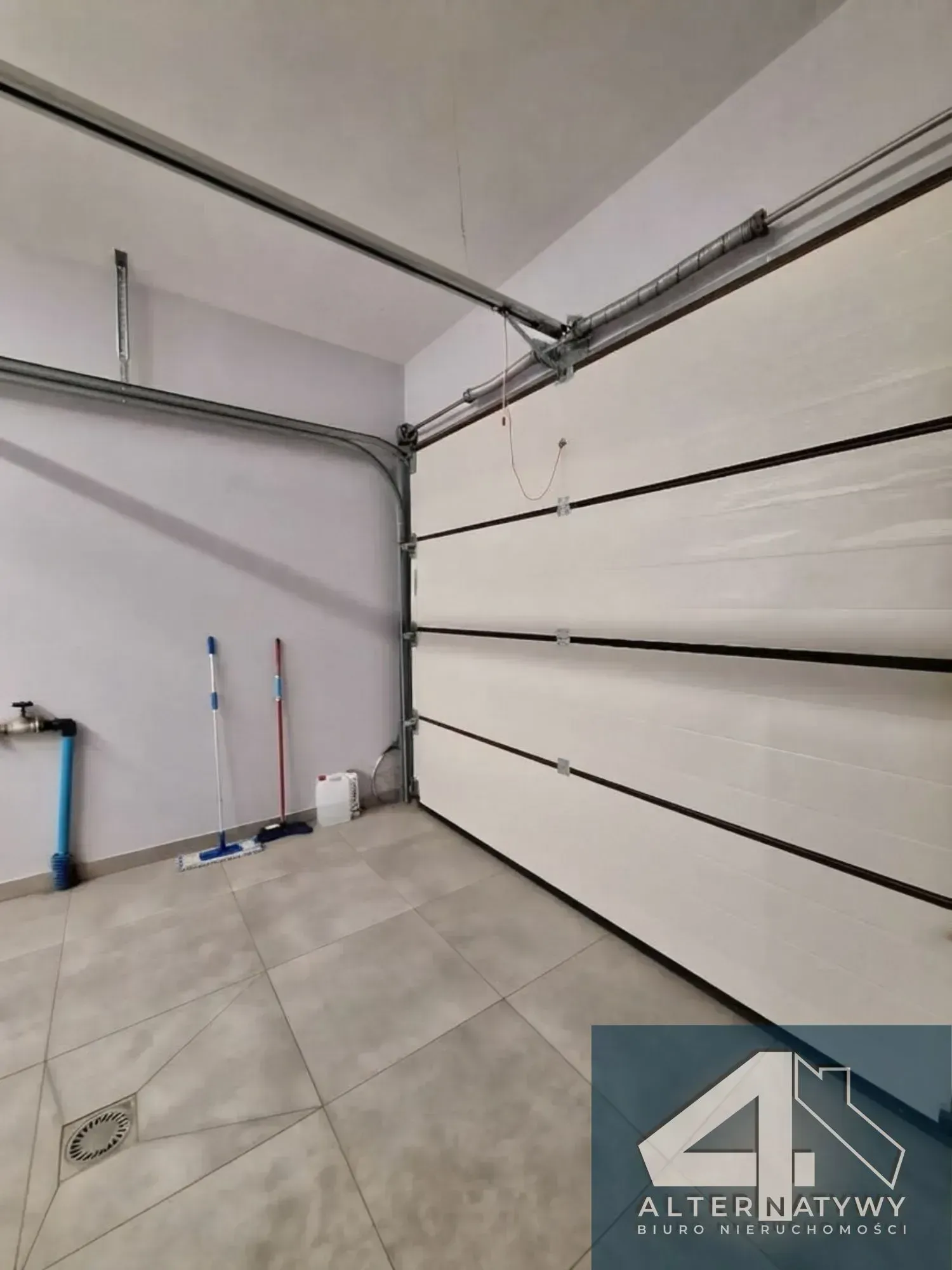 Wyjątkowy bliźniak 131 m² z dwoma garażami 22