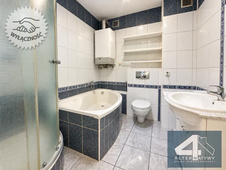 3 pokoje+antresola, duża loggia, 51.5, Żabiniec 9
