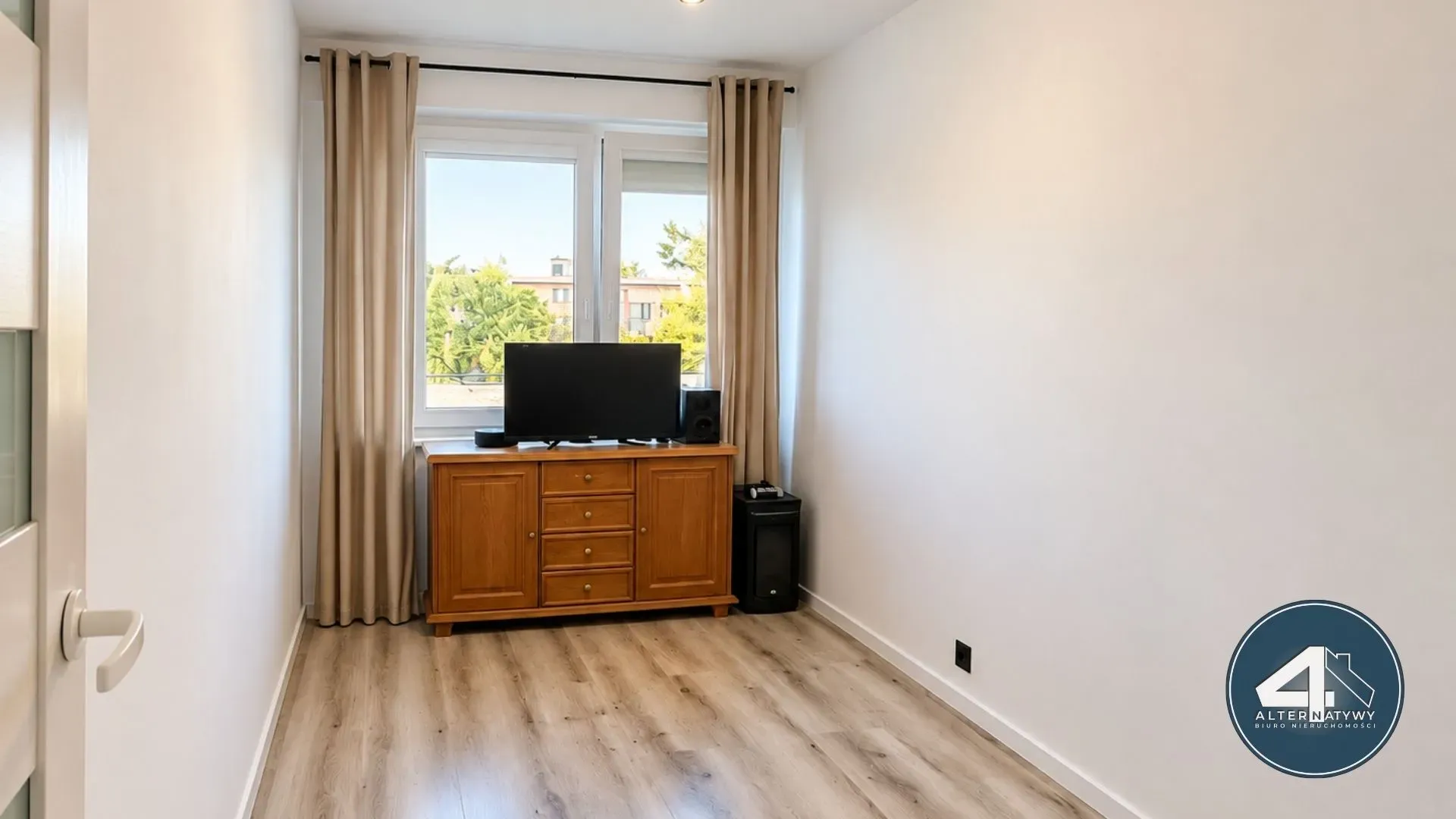 Bełchatów| 3 pokoje |48m² | 270 000 zł 5
